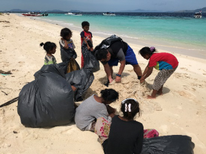 Beach clean 5
