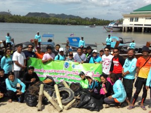 Cleaning project at Satun province