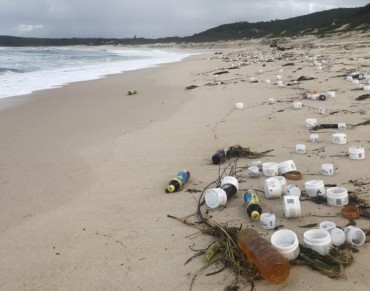 Cargo Debris Could Be Washing Up Across the Country in Six Months