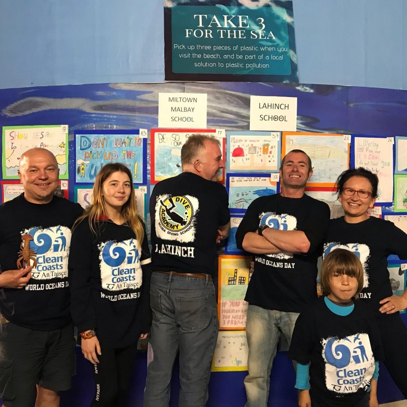 Volunteer debris collectors at Dive Academy