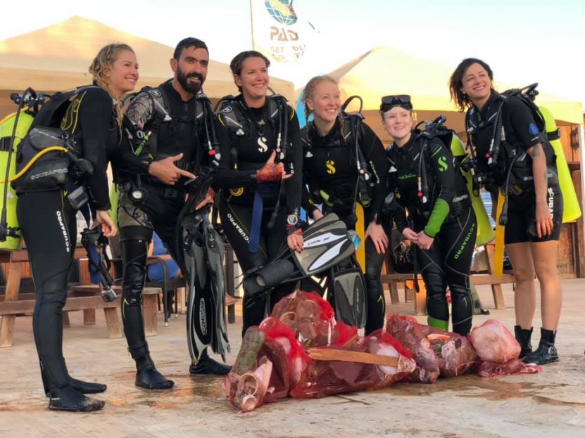Deep Blue Dive Center Aqaba Jordan Clean Up Dive Scuba Diving Red Sea